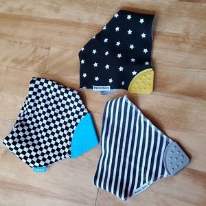 Baby bibs with chew teether corners